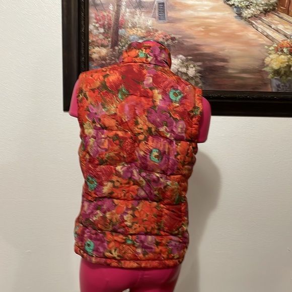 Eddie Bauer Quilted Goose Down Puffer Floral Vest Jacket Size M Orange Red Pink - Picture 3 of 9